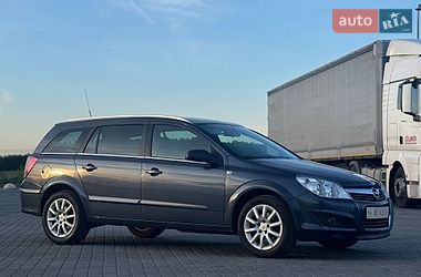Универсал Opel Astra 2008 в Радивилове