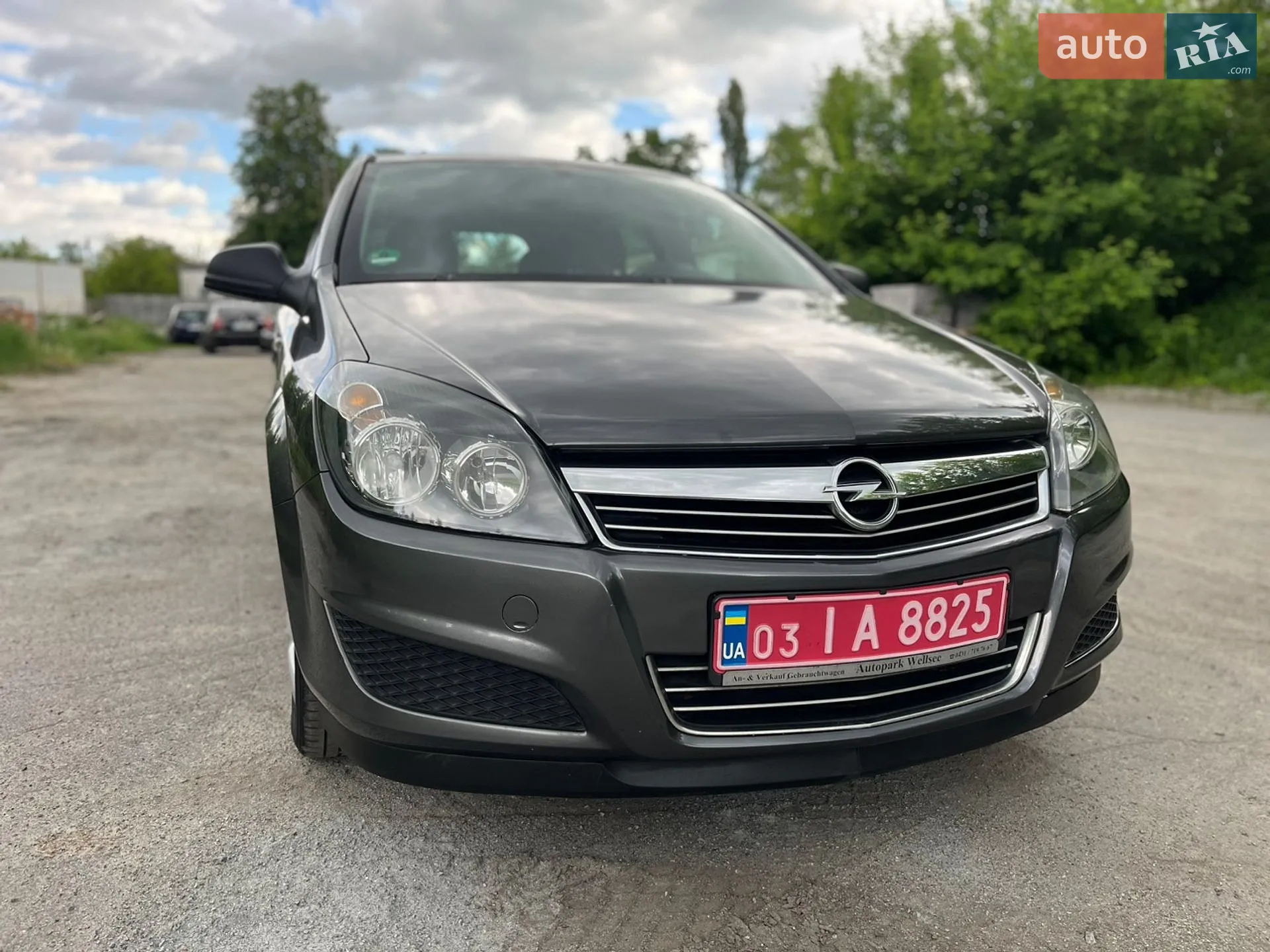 2010 Opel Astra - фото 1