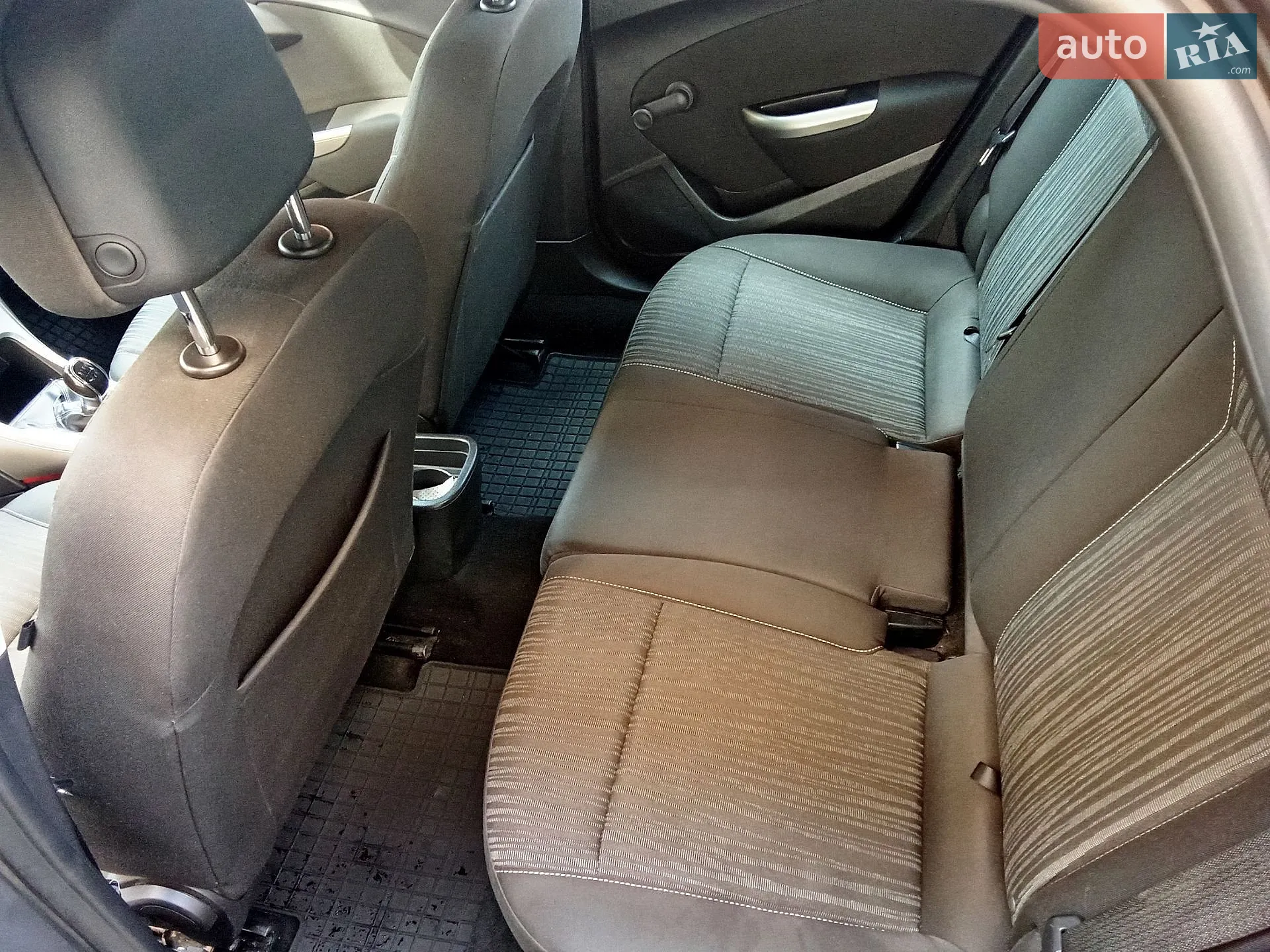 2011 Opel Astra - мініатюра 6