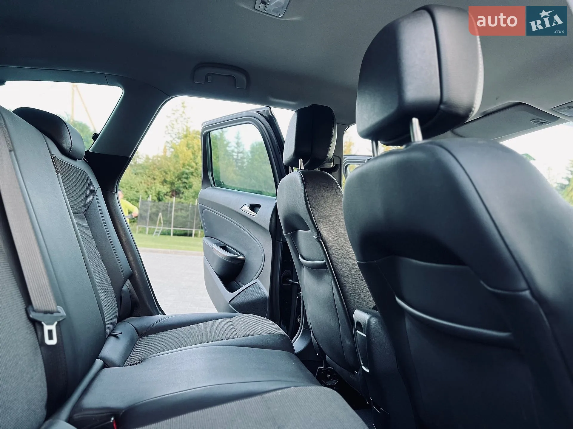 2013 Opel Astra - мініатюра 16