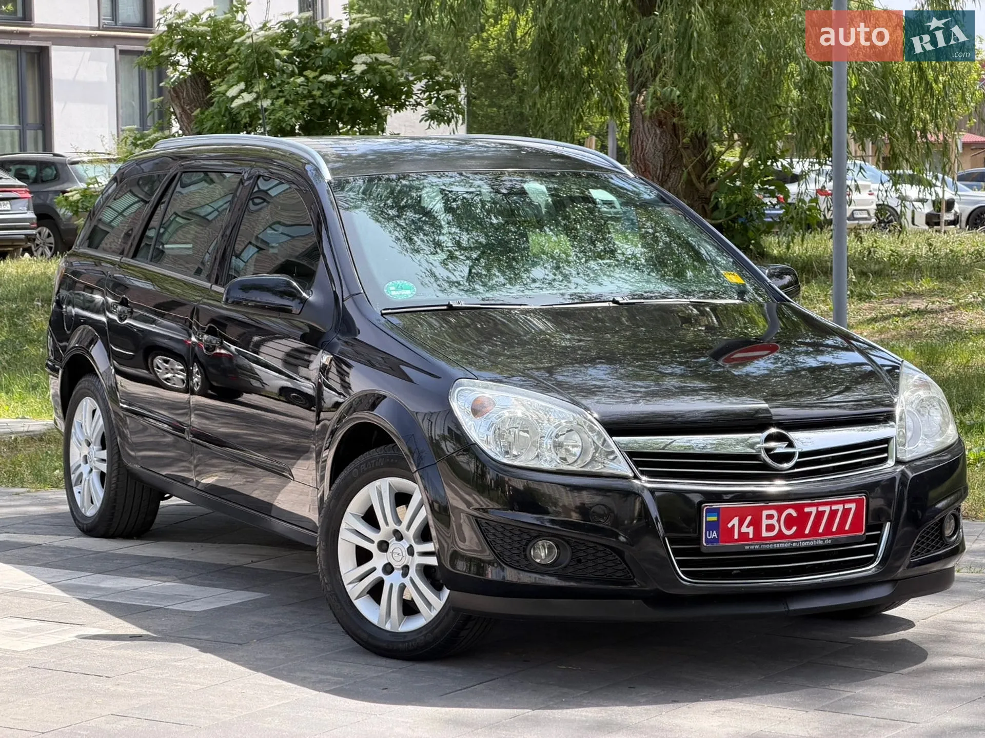 2010 Opel Astra - мініатюра 2