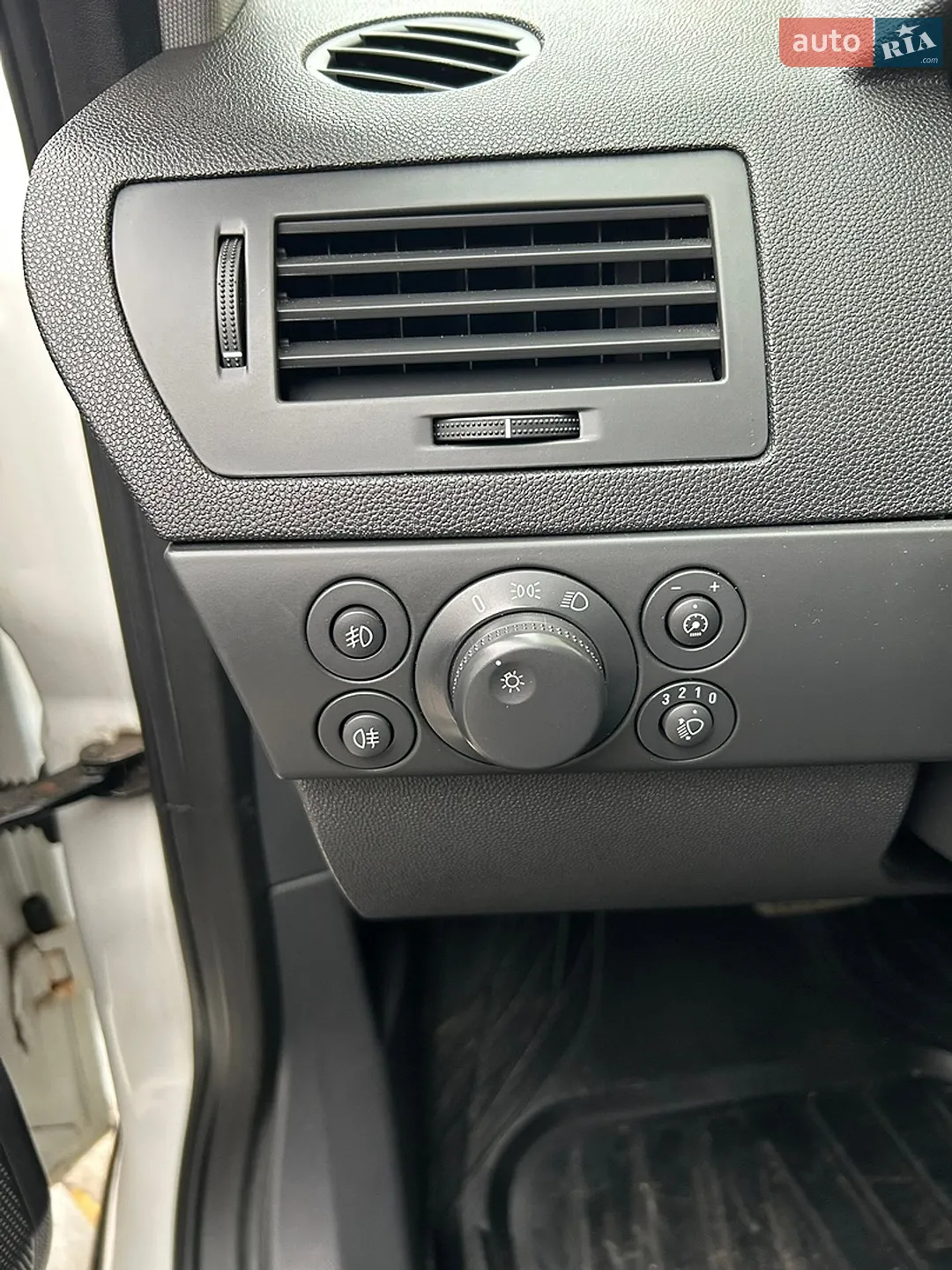 2013 Opel Astra - мініатюра 10
