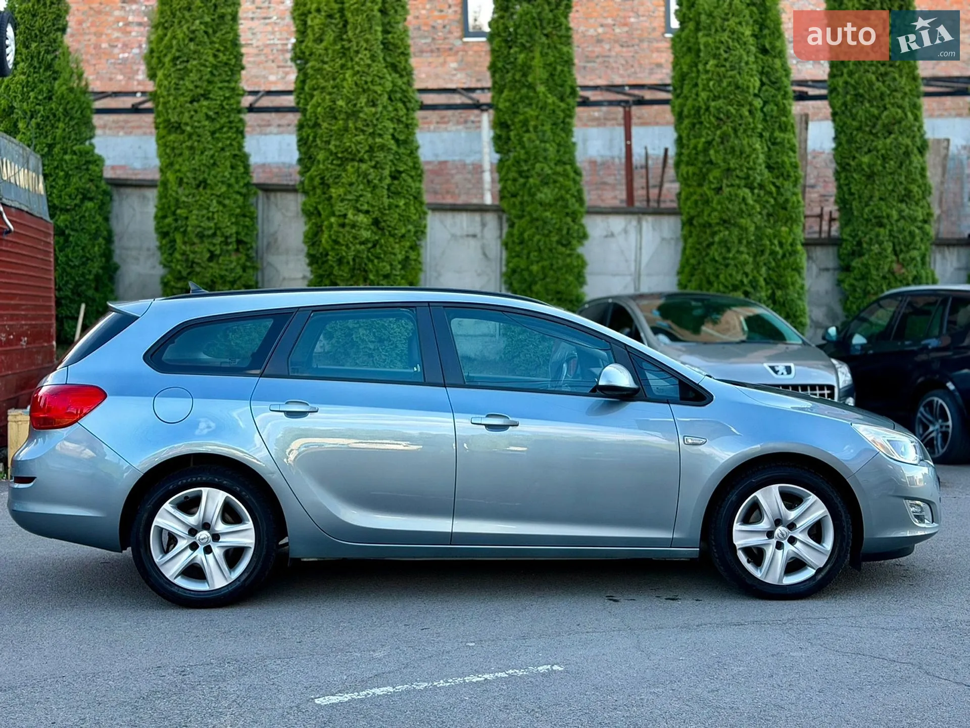 2011 Opel Astra - мініатюра 8