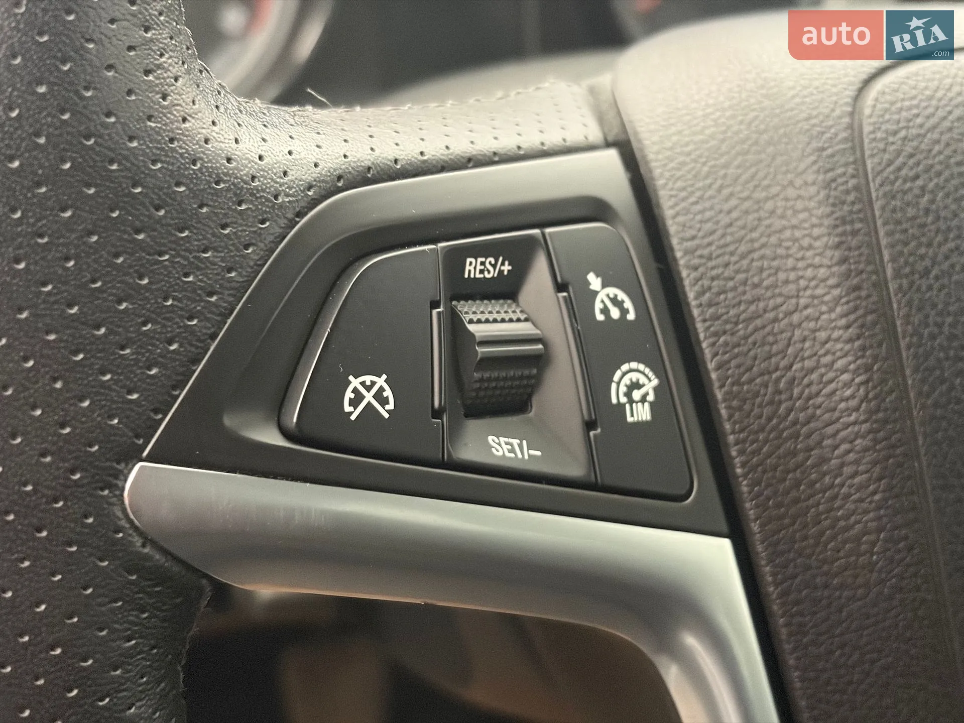 2013 Opel Astra - мініатюра 16