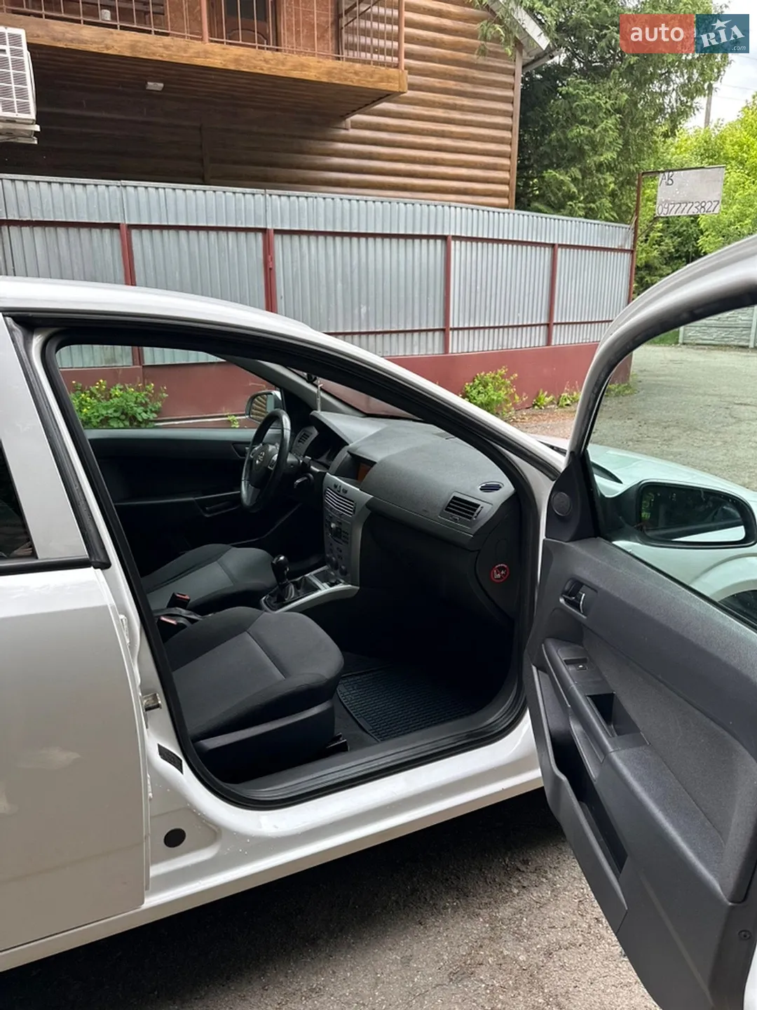 2010 Opel Astra - мініатюра 31