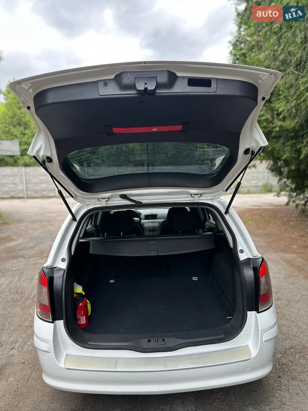 2010 Opel Astra - мініатюра 36