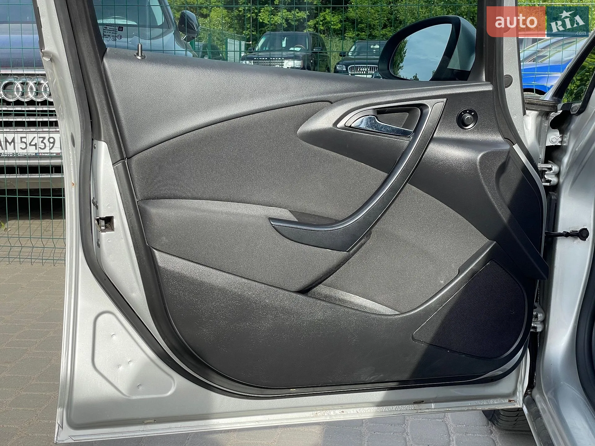 2011 Opel Astra - мініатюра 23