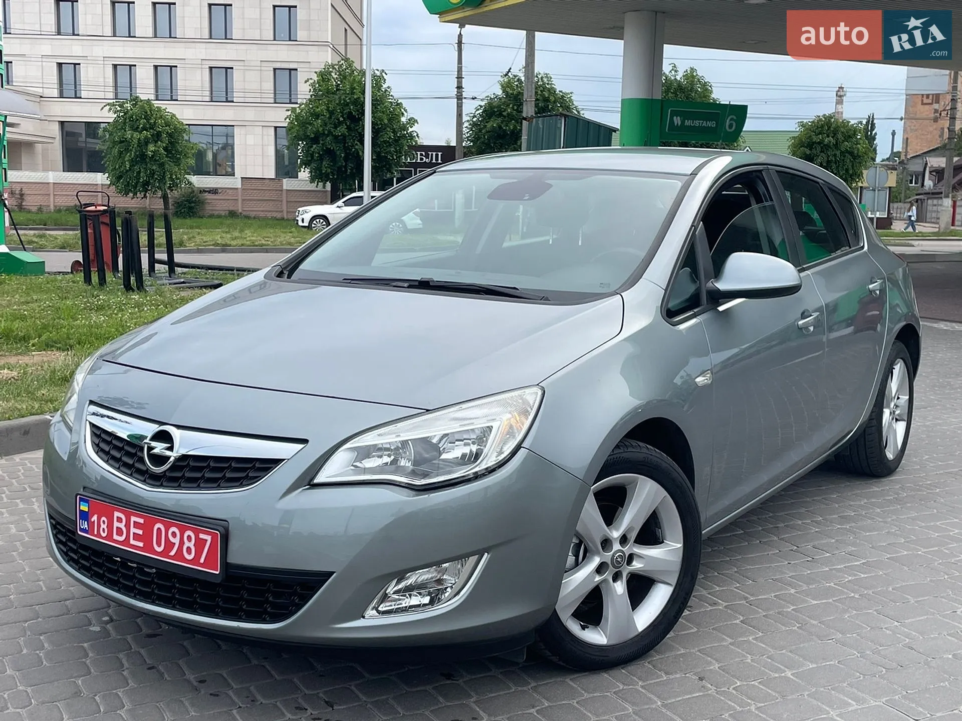2010 Opel Astra - мініатюра 18