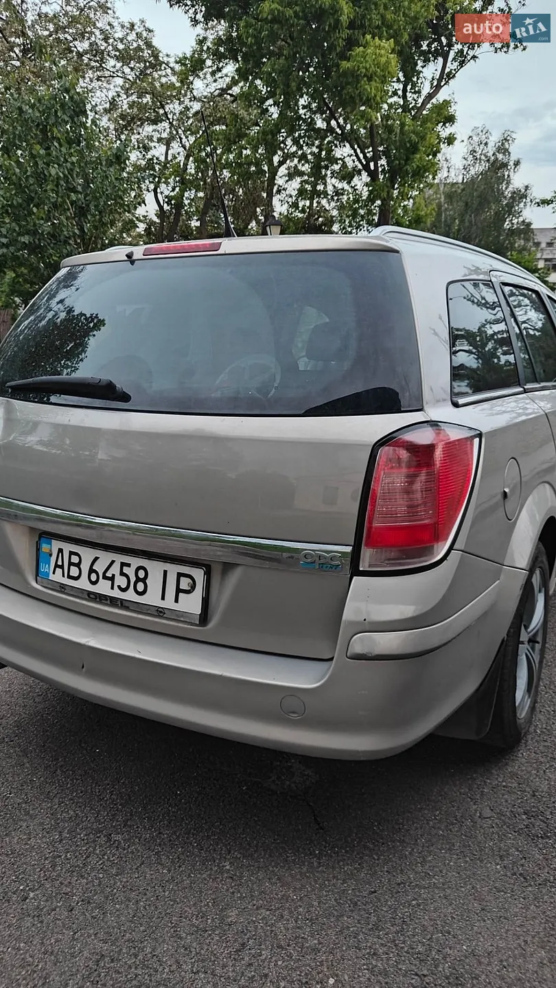 2010 Opel Astra - мініатюра 6