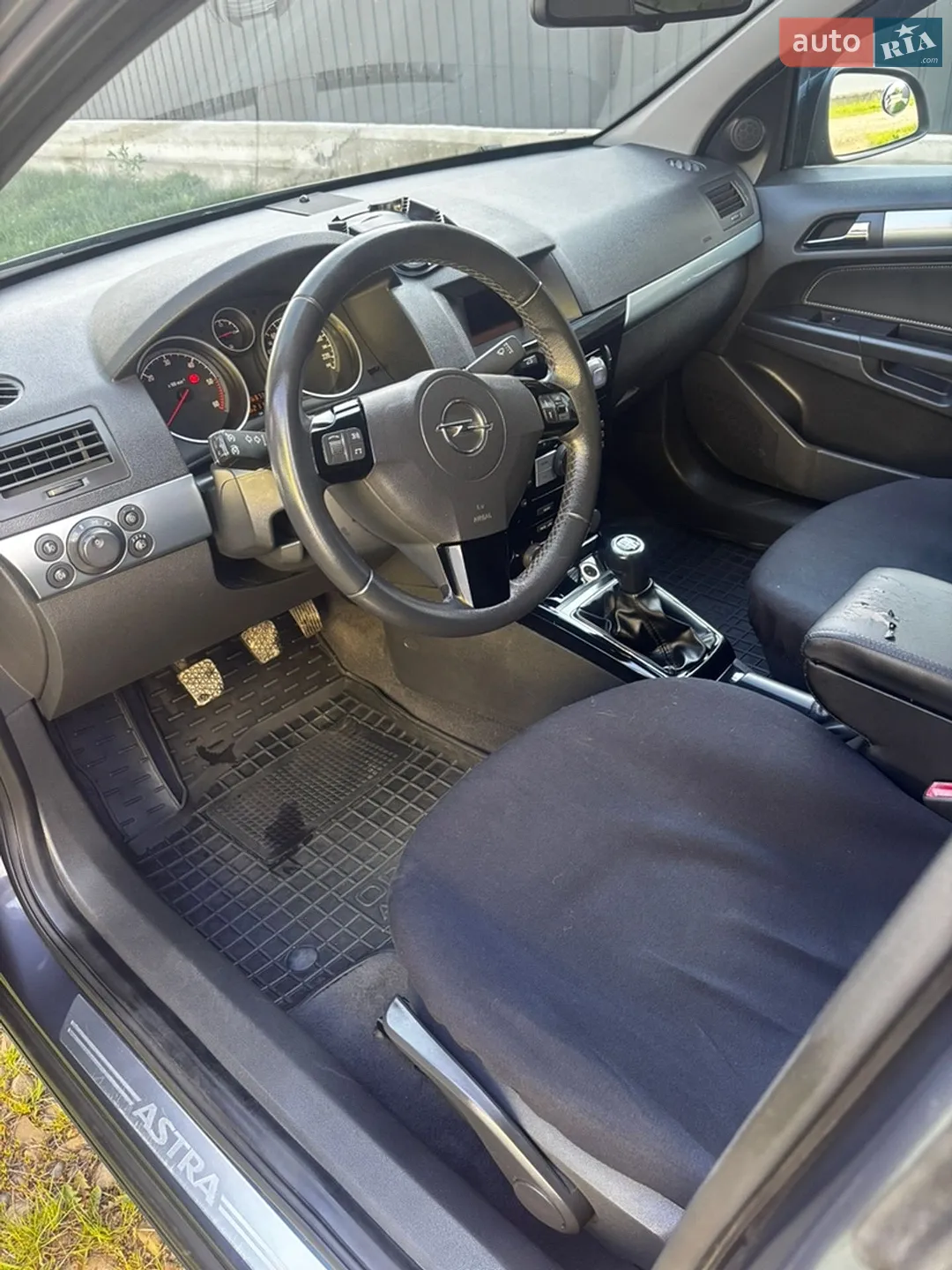 2010 Opel Astra - мініатюра 9