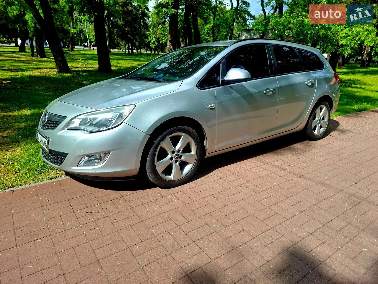 2010 Opel Astra - мініатюра 16