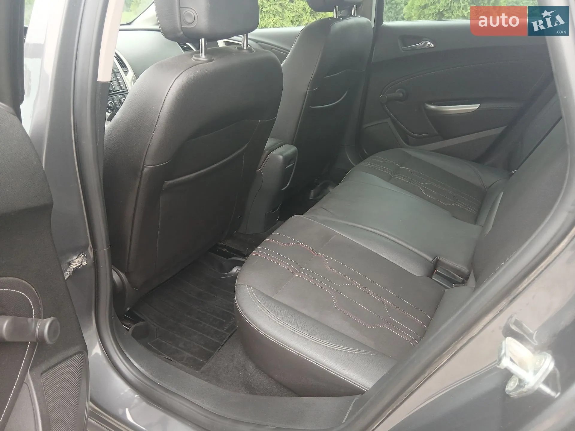 2012 Opel Astra - мініатюра 4