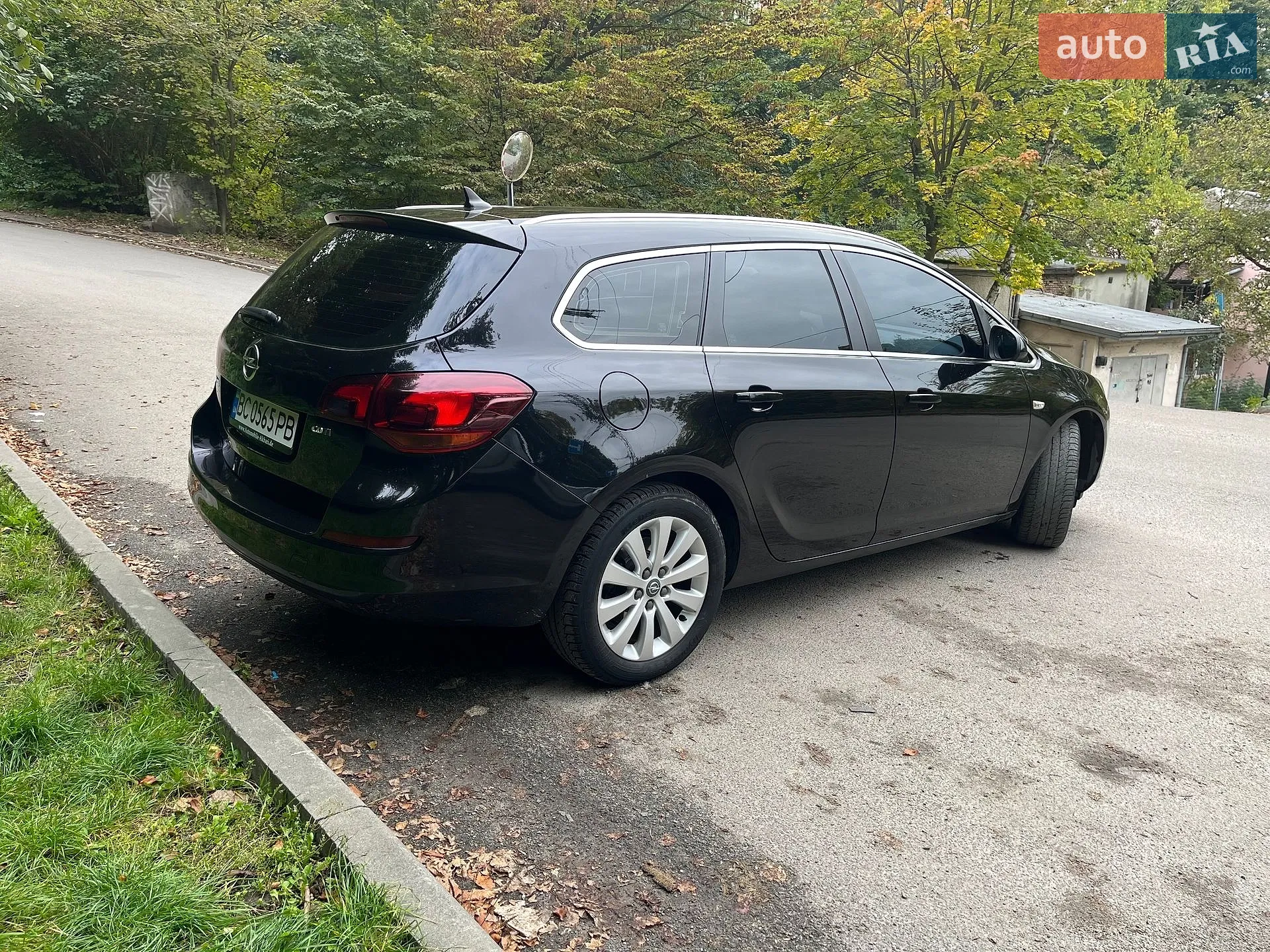 2011 Opel Astra - мініатюра 10