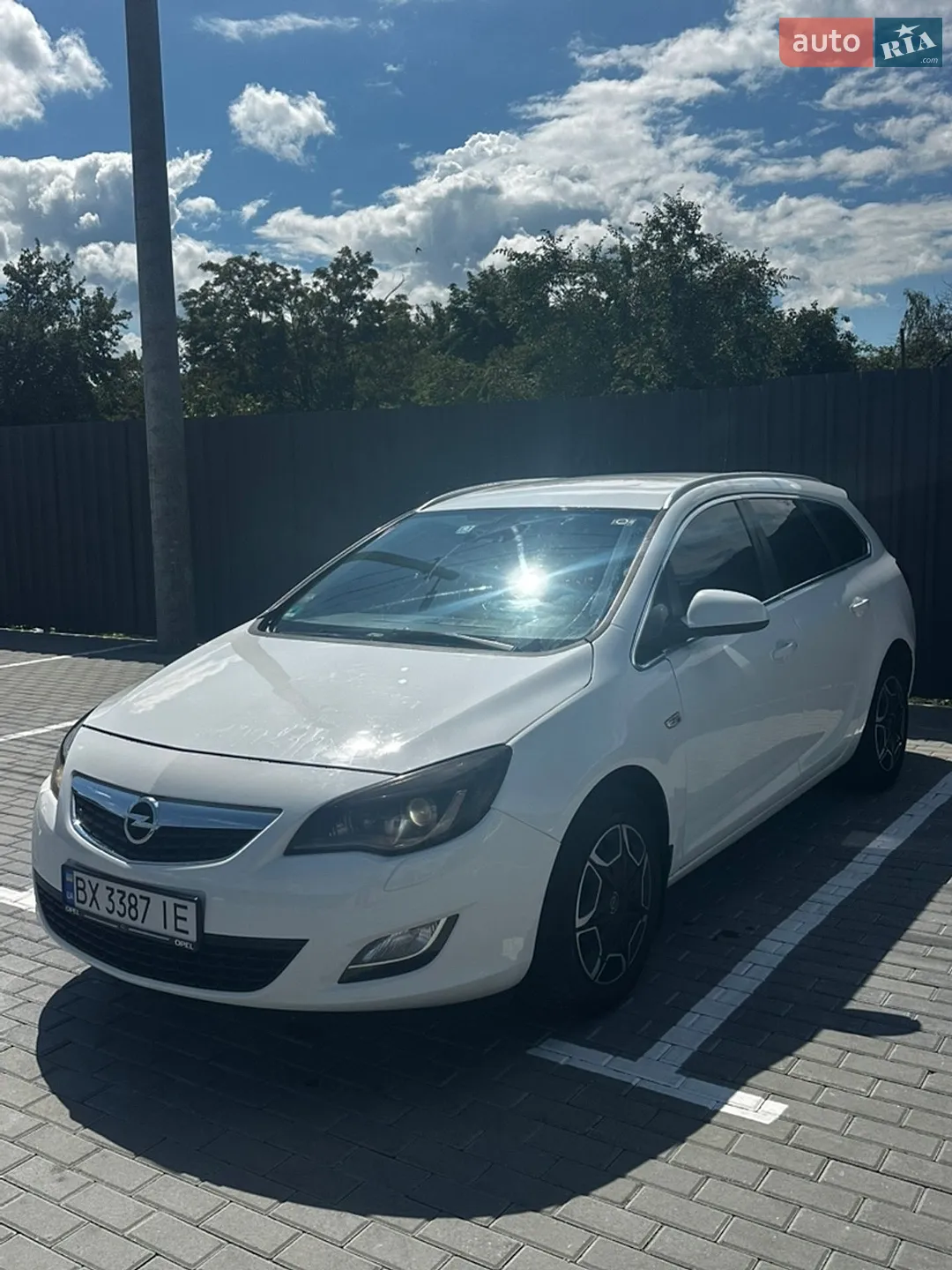 2011 Opel Astra - мініатюра 2