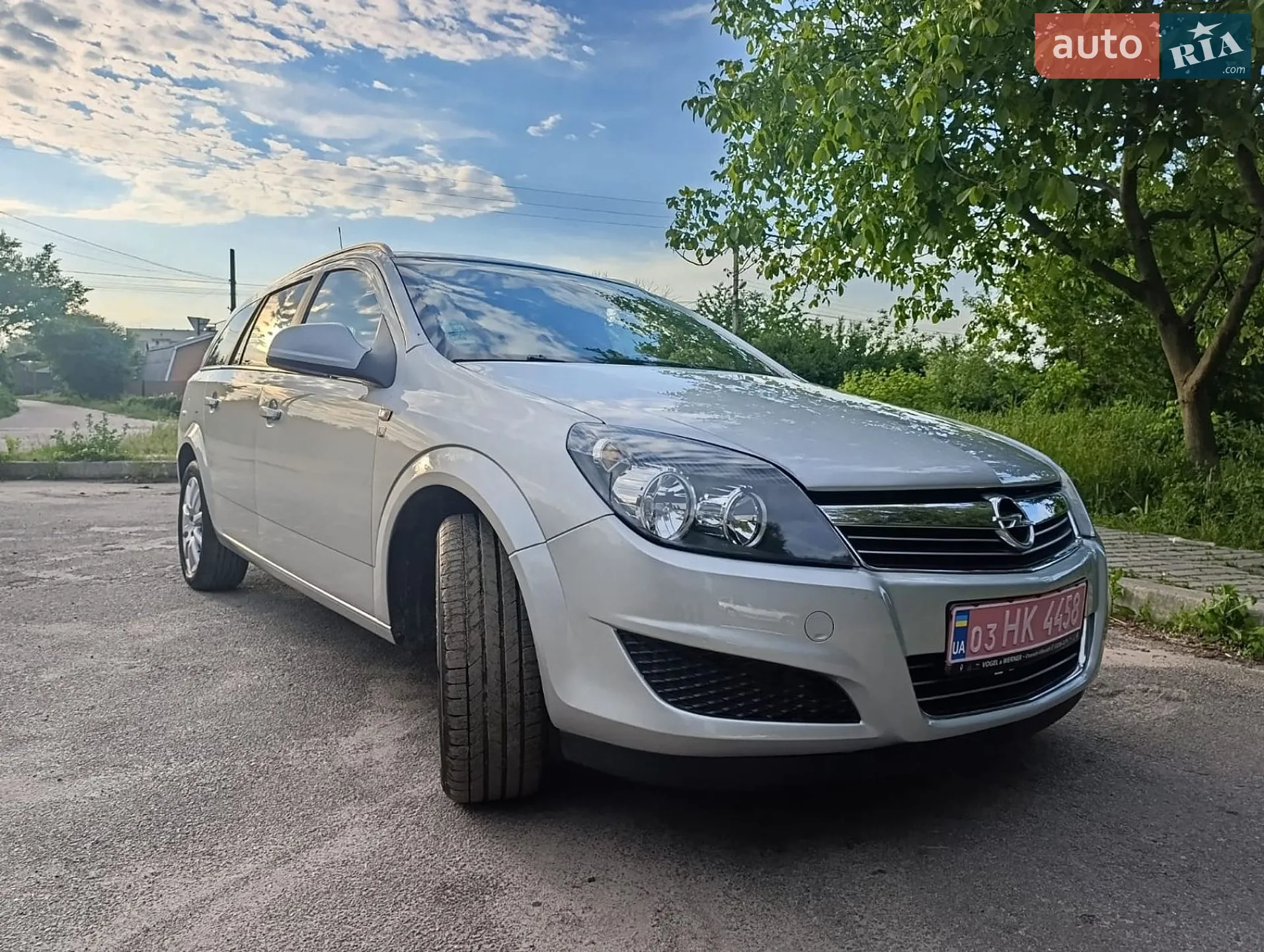 2010 Opel Astra - мініатюра 2