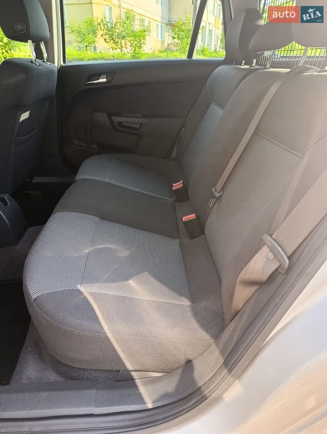 2010 Opel Astra - мініатюра 29