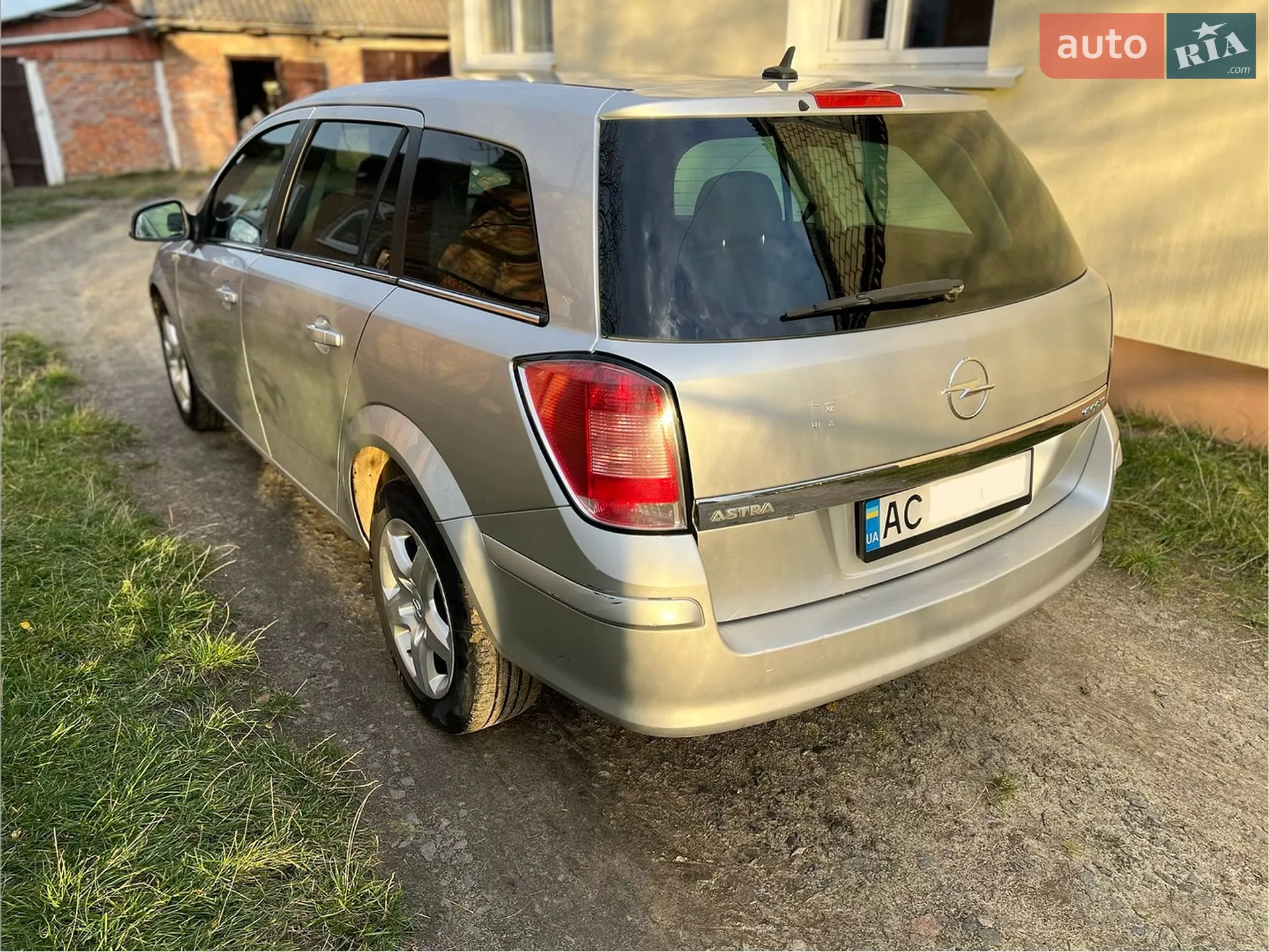2010 Opel Astra - мініатюра 16