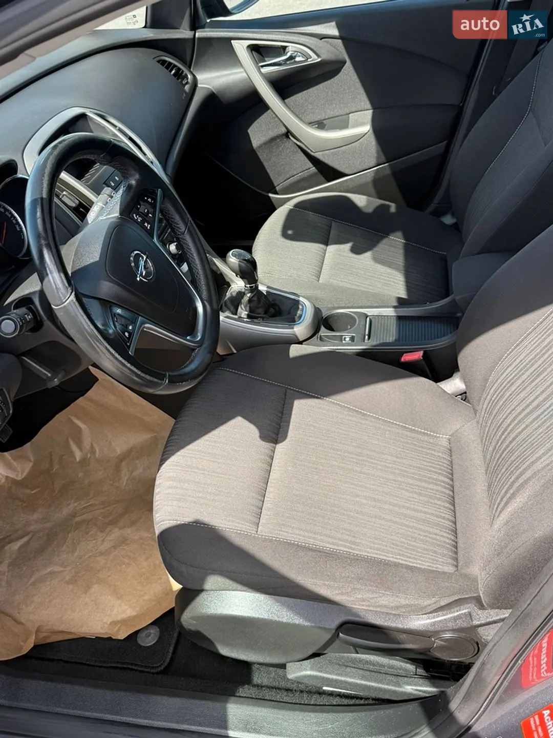 2011 Opel Astra - мініатюра 39