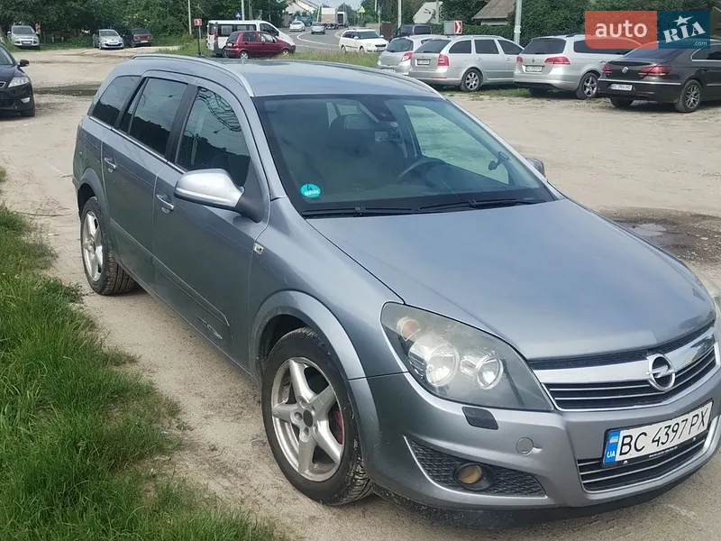 Opel Astra 2010