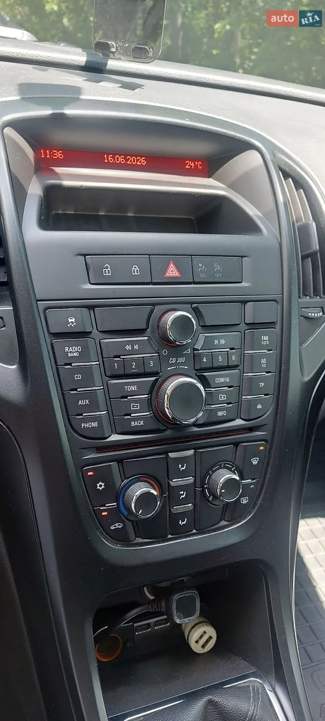2012 Opel Astra - мініатюра 8