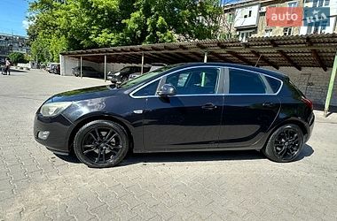 Хэтчбек Opel Astra 2009 в Черновцах