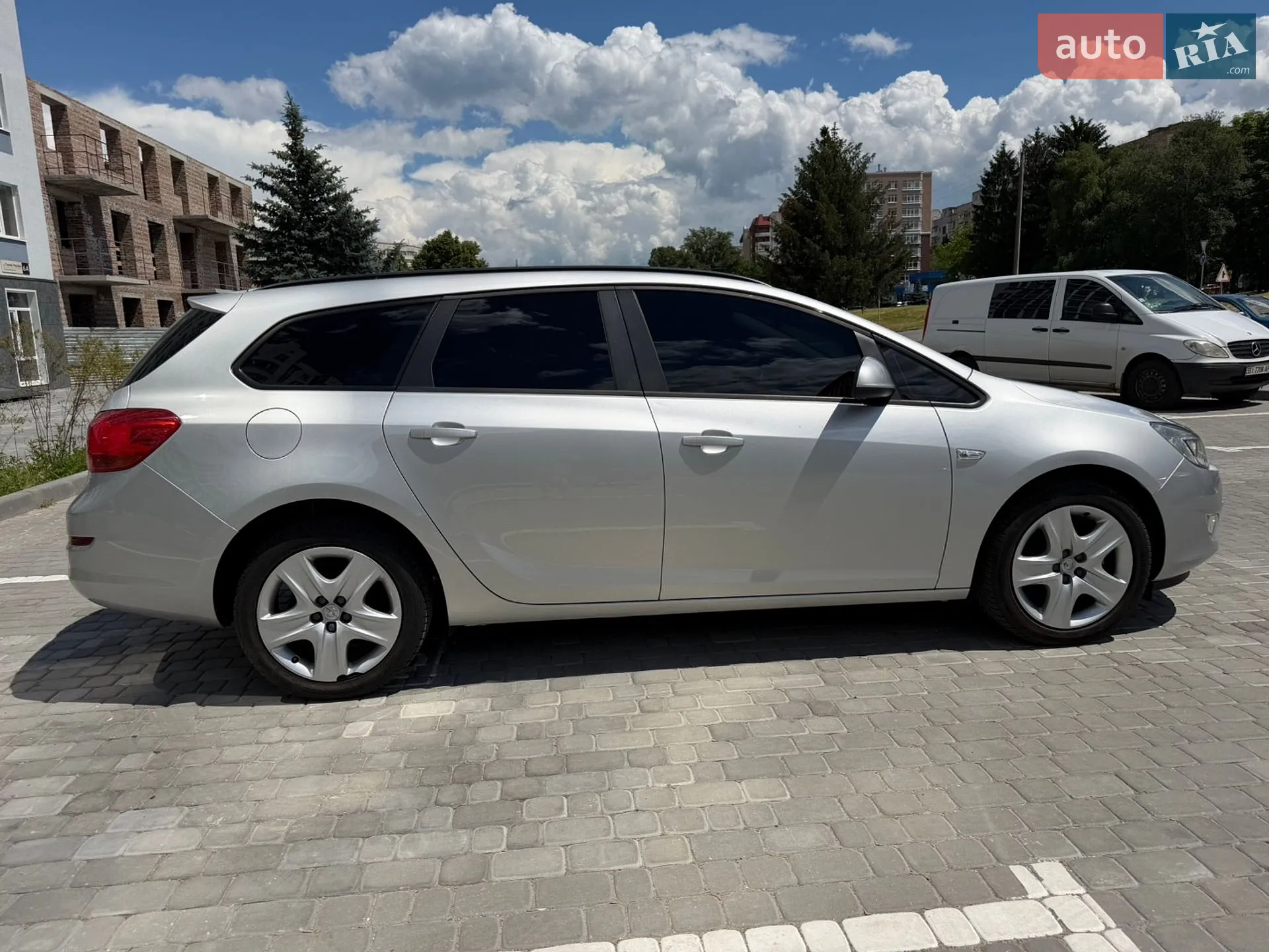 2011 Opel Astra - мініатюра 3