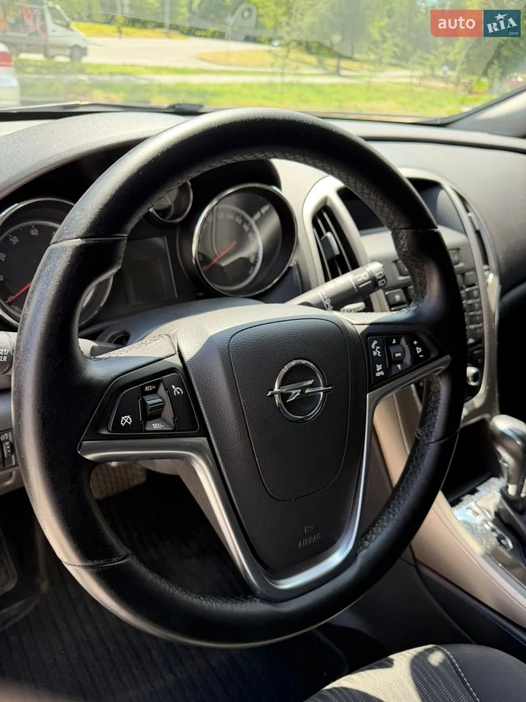 2011 Opel Astra - мініатюра 27