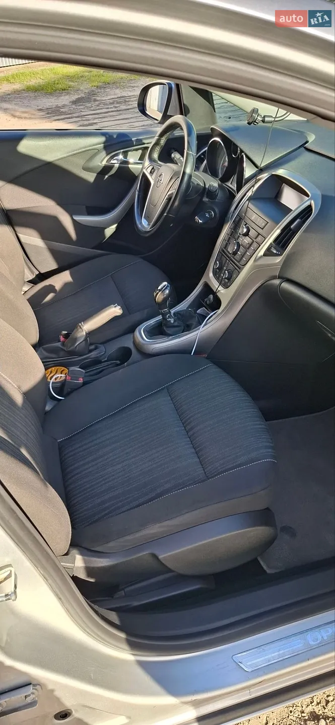 2011 Opel Astra - мініатюра 6