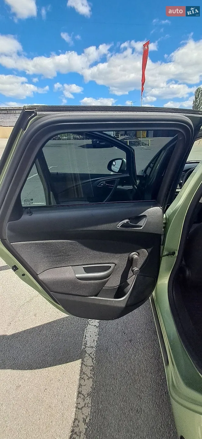 2012 Opel Astra - мініатюра 31