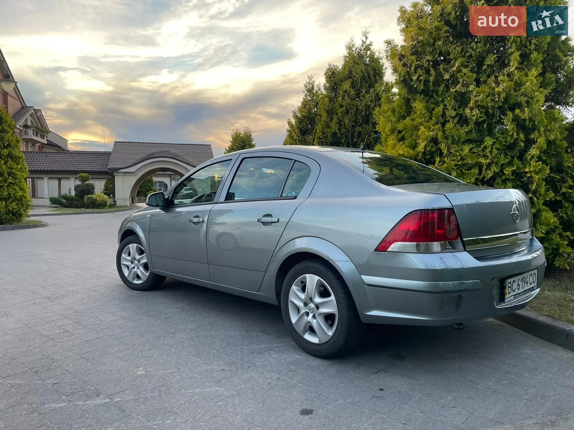 2012 Opel Astra - мініатюра 3