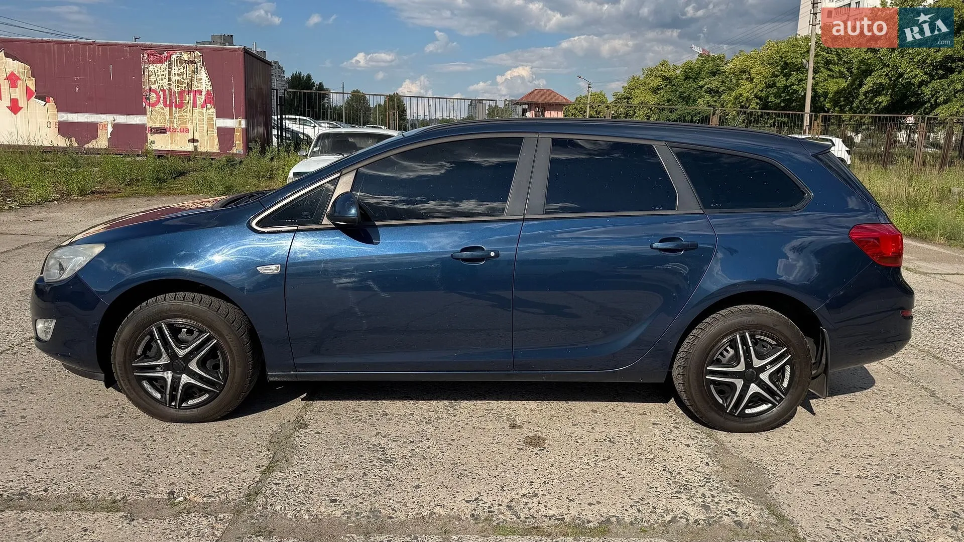 2011 Opel Astra - мініатюра 8