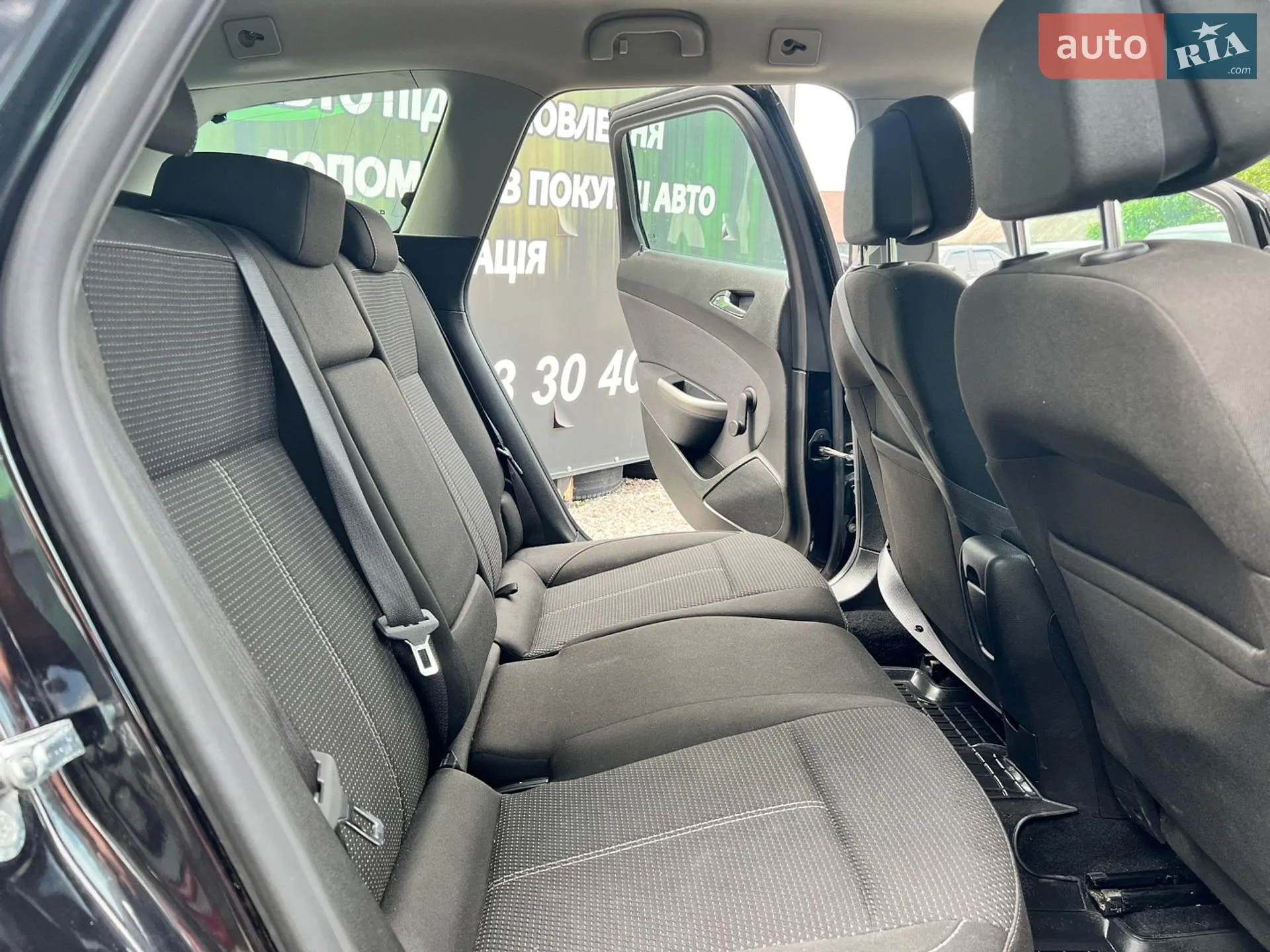 2010 Opel Astra - мініатюра 16