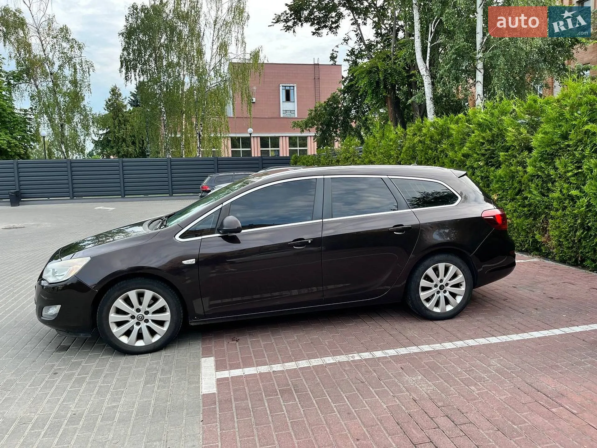 2011 Opel Astra - мініатюра 2