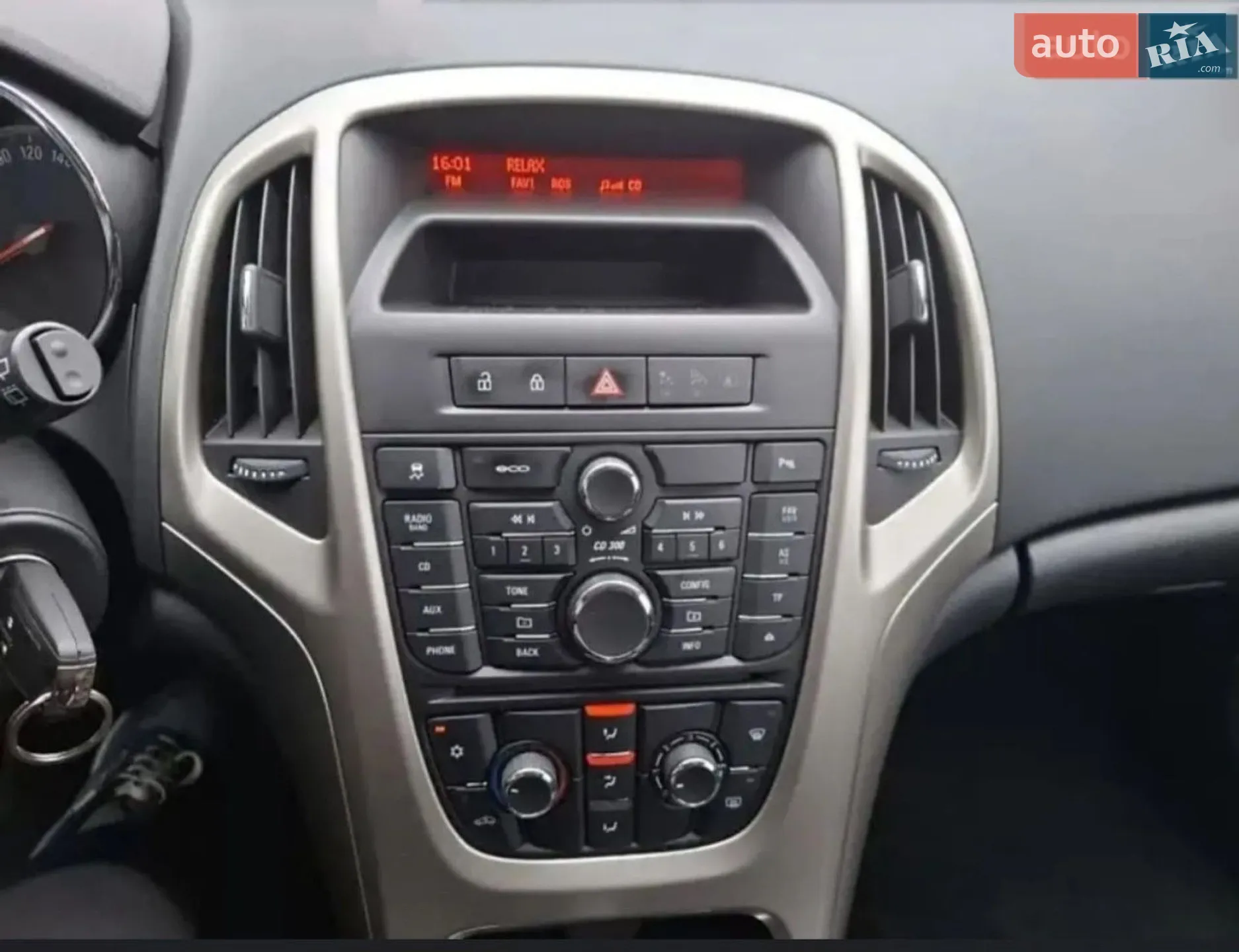 2011 Opel Astra - мініатюра 21