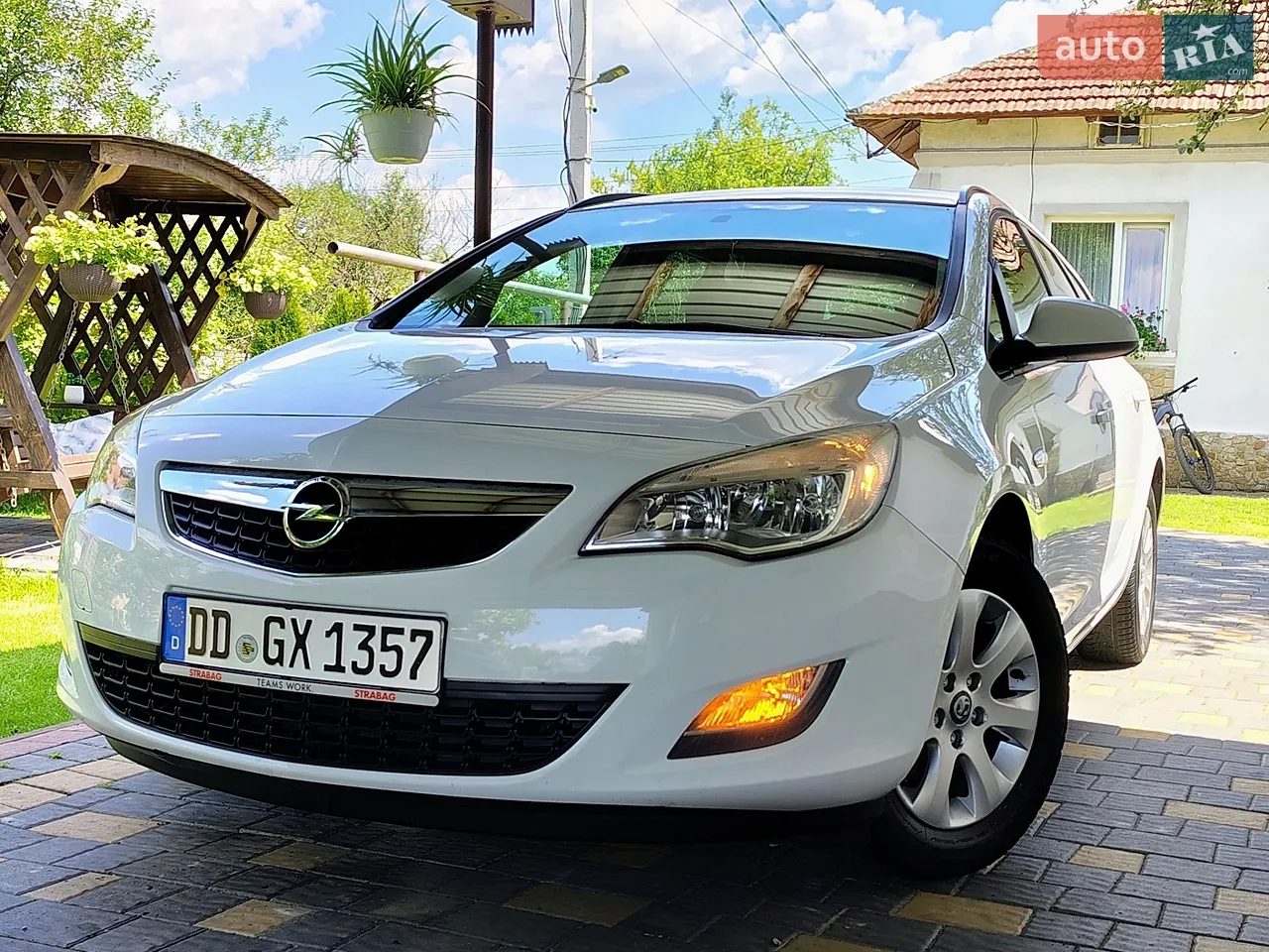 2011 Opel Astra - мініатюра 10