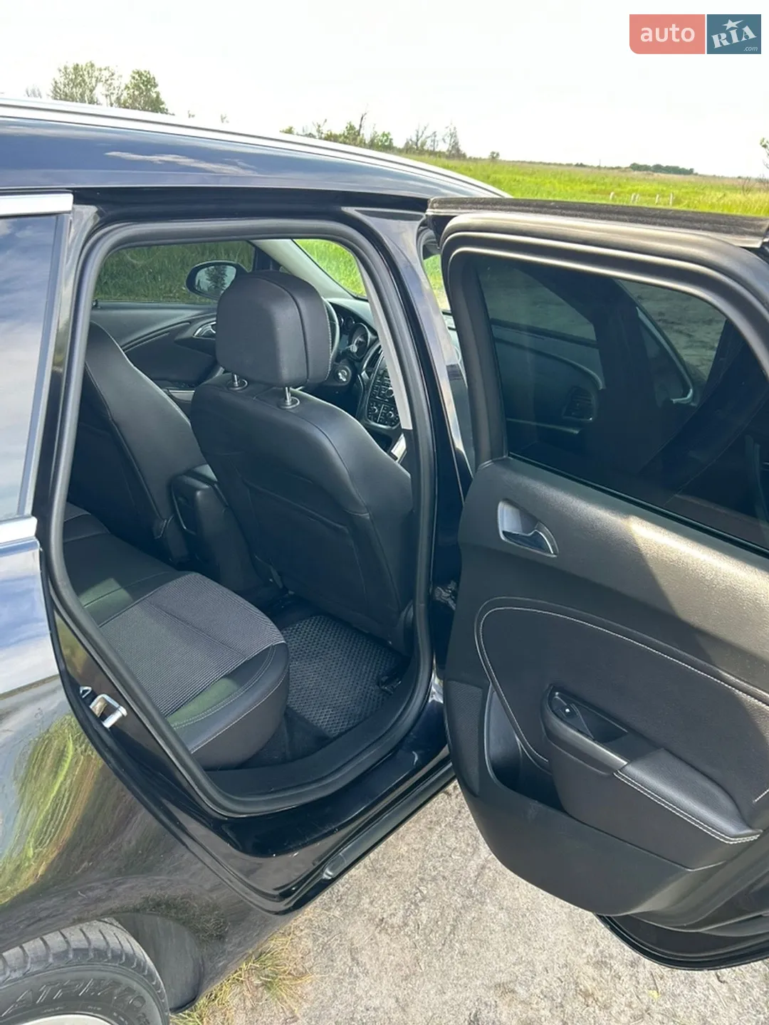 2010 Opel Astra - мініатюра 22