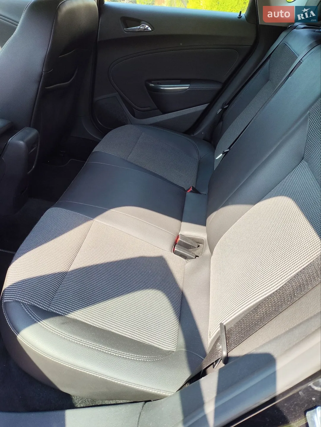 2011 Opel Astra - мініатюра 48