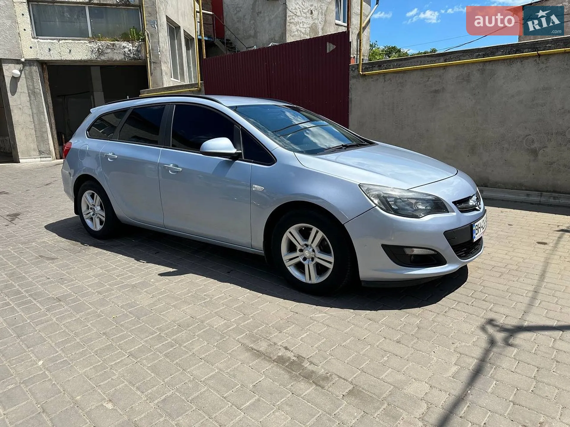 2014 Opel Astra - мініатюра 2