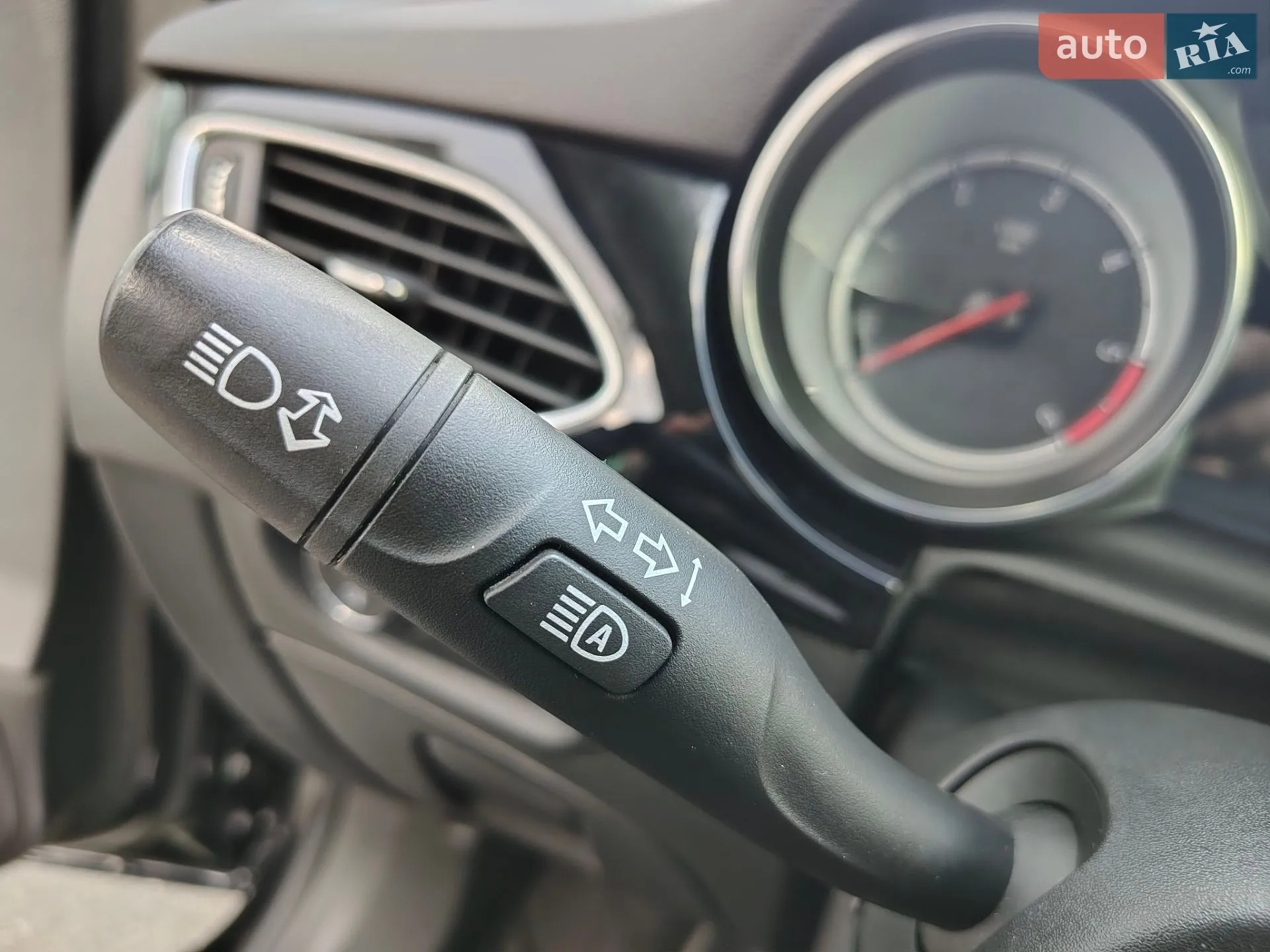 2018 Opel Astra - мініатюра 30