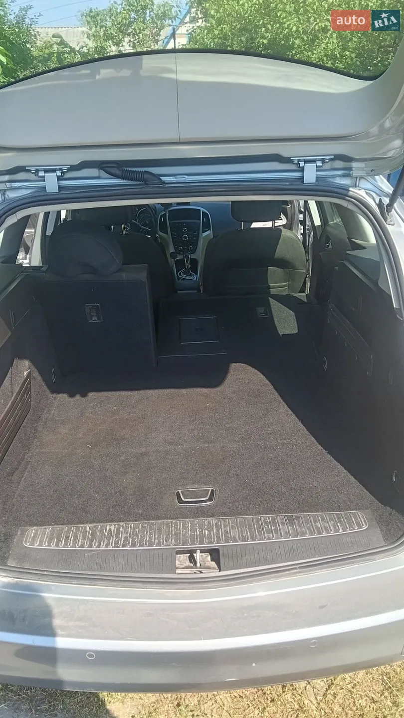 2010 Opel Astra - мініатюра 16