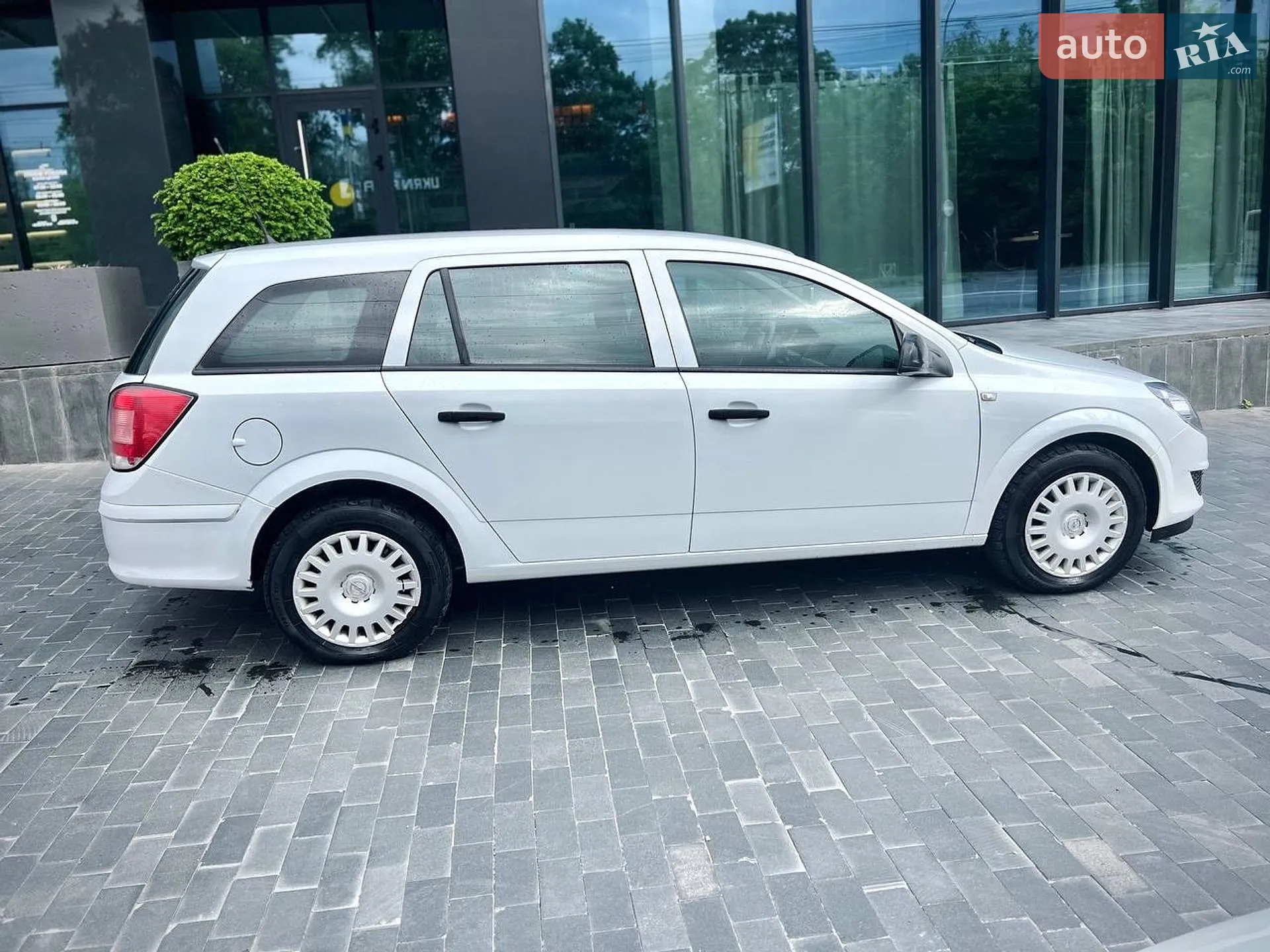 2010 Opel Astra - мініатюра 9