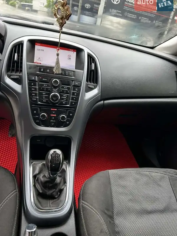 Opel Astra 2015