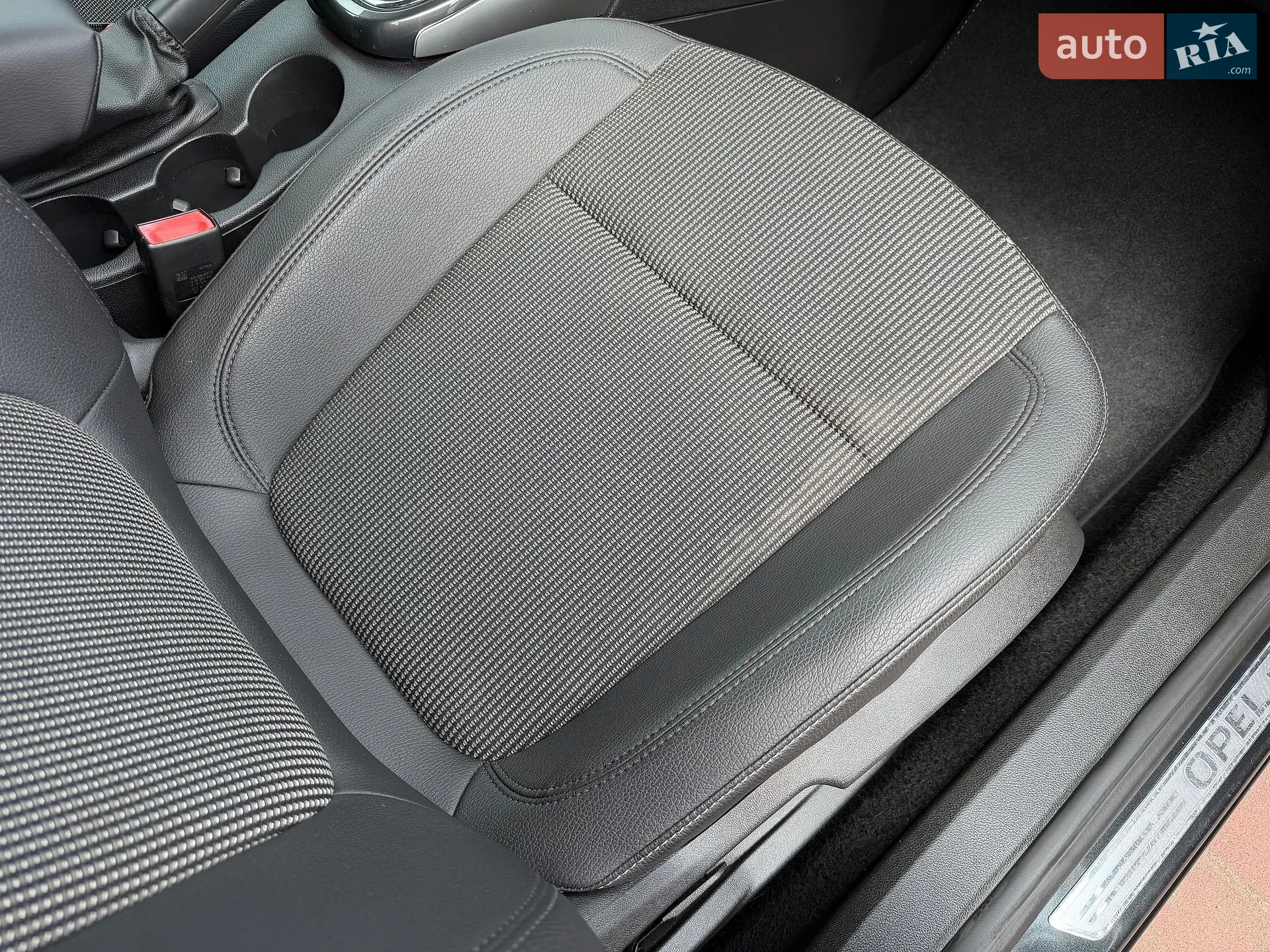 2013 Opel Astra - мініатюра 111