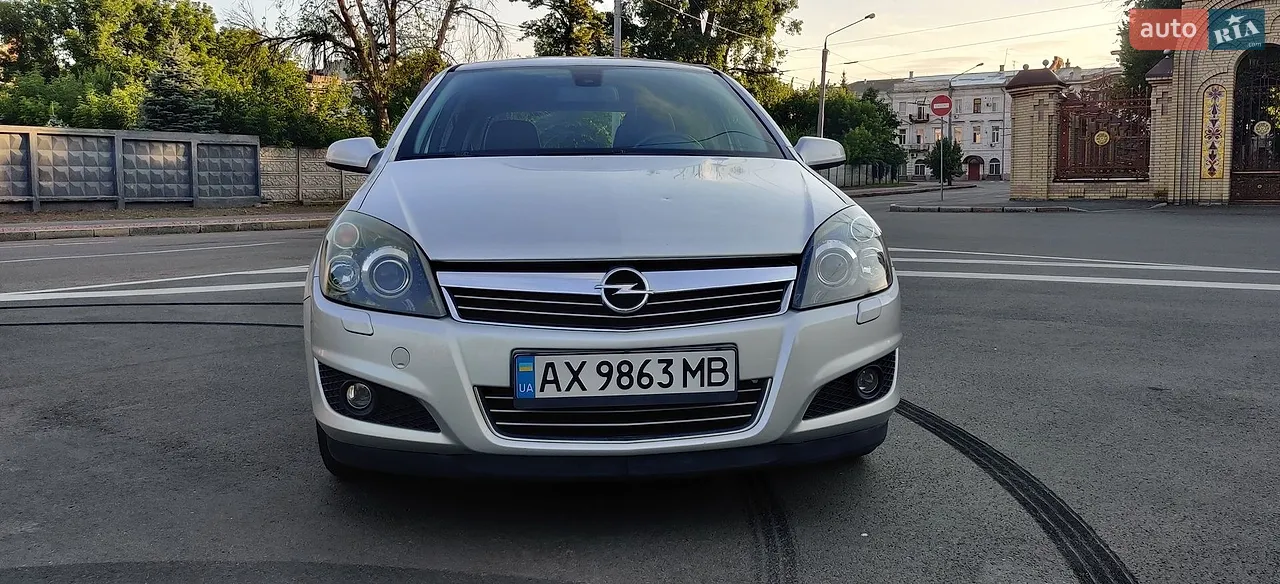 2010 Opel Astra - мініатюра 7