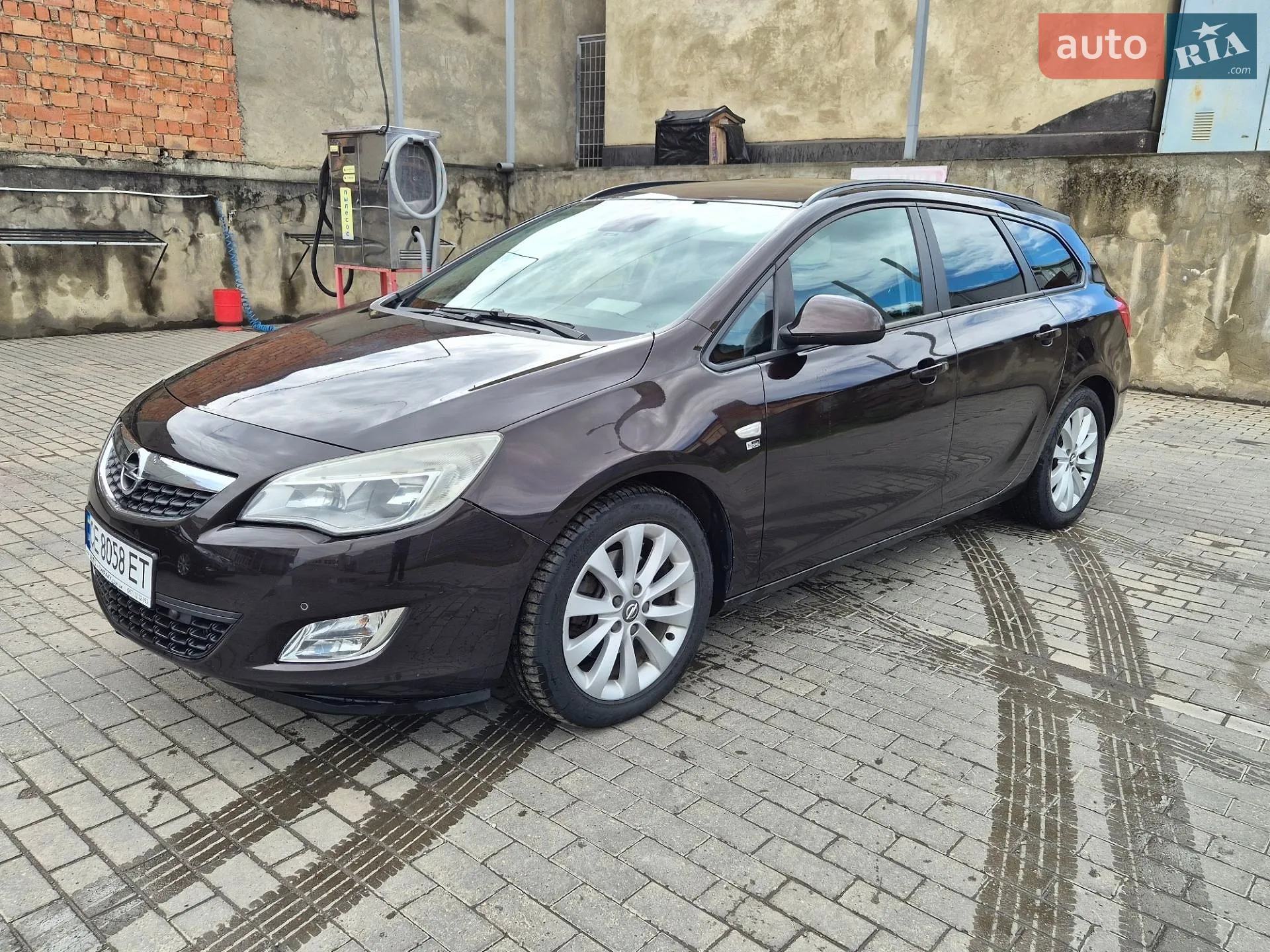 2012 Opel Astra - фото 1