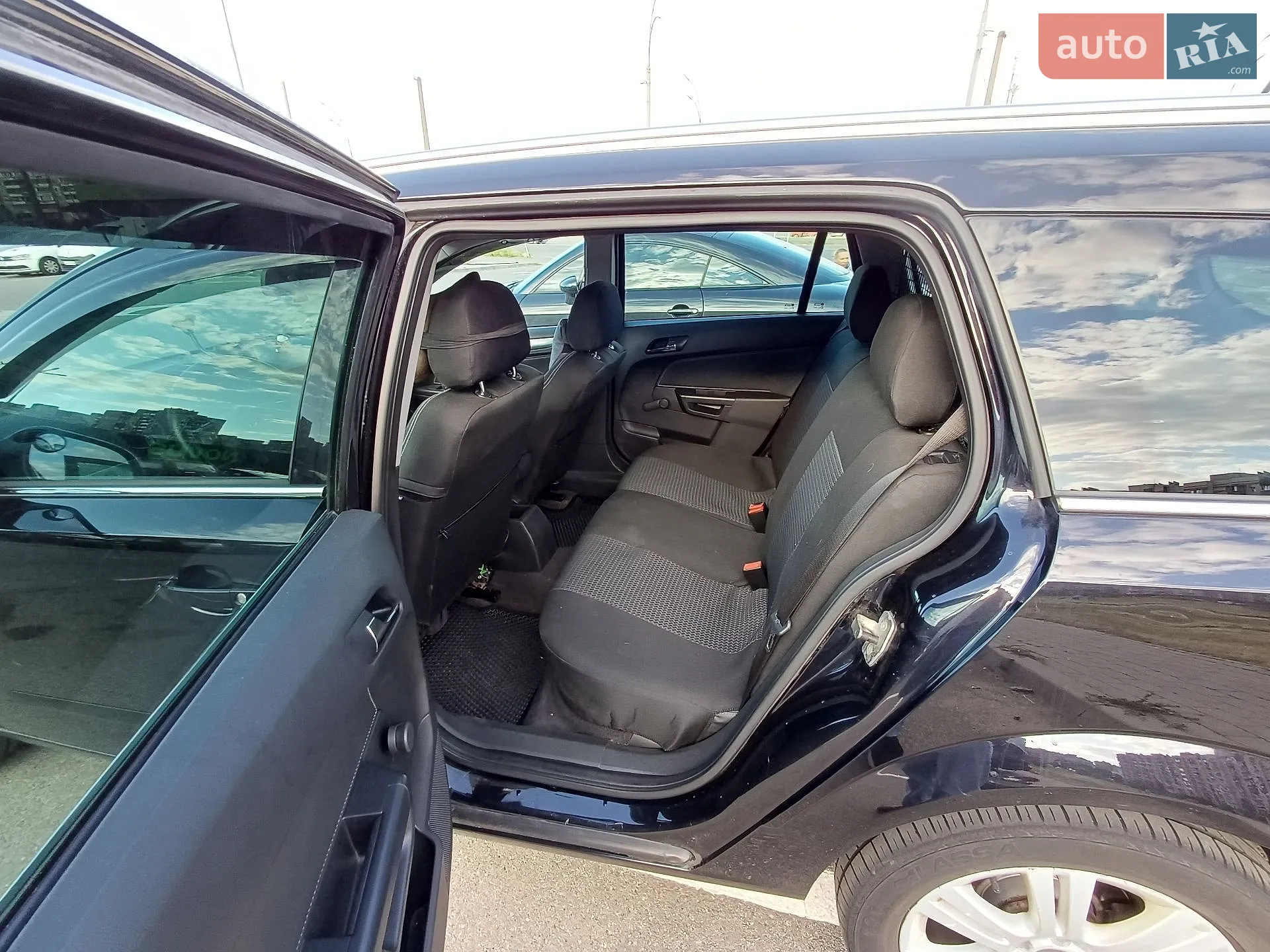 2010 Opel Astra - мініатюра 15
