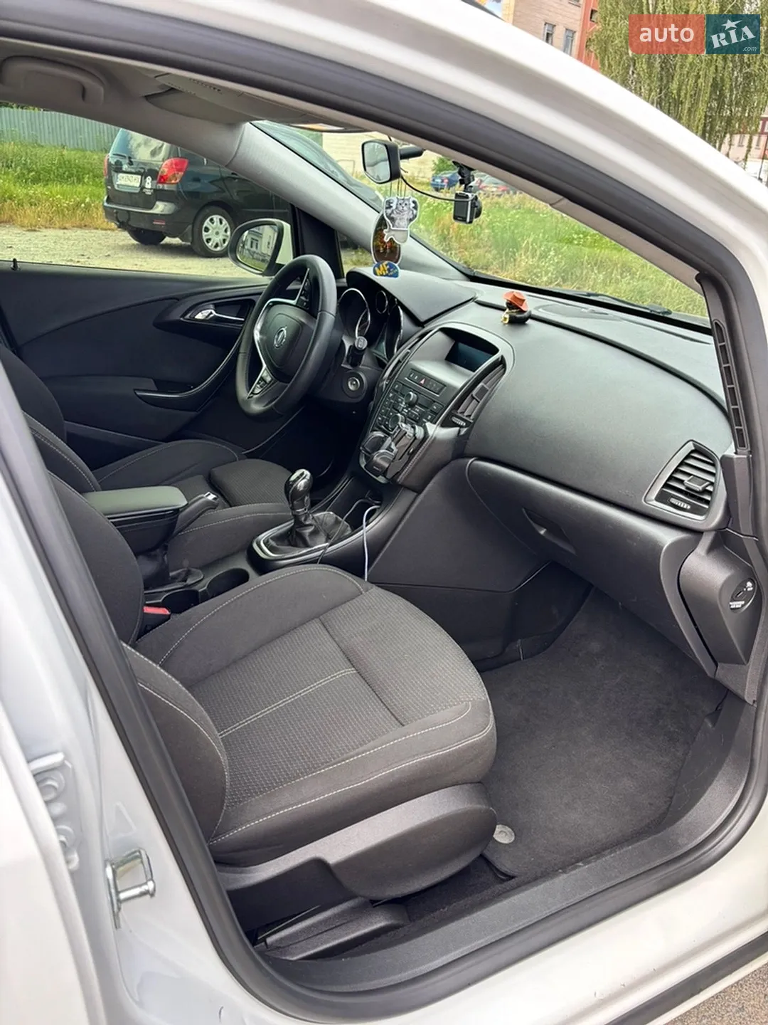 2011 Opel Astra - мініатюра 16