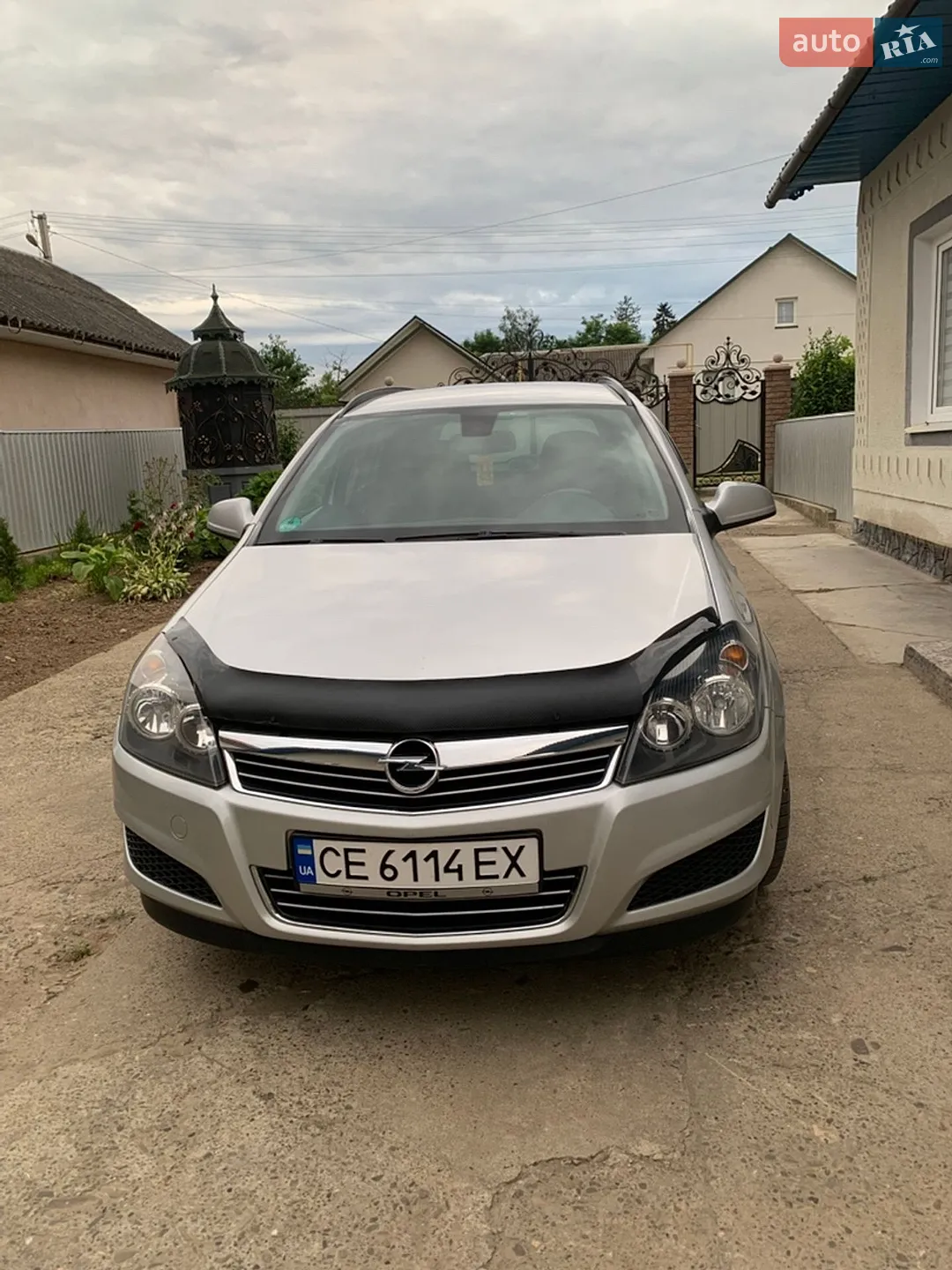 2010 Opel Astra - фото 1