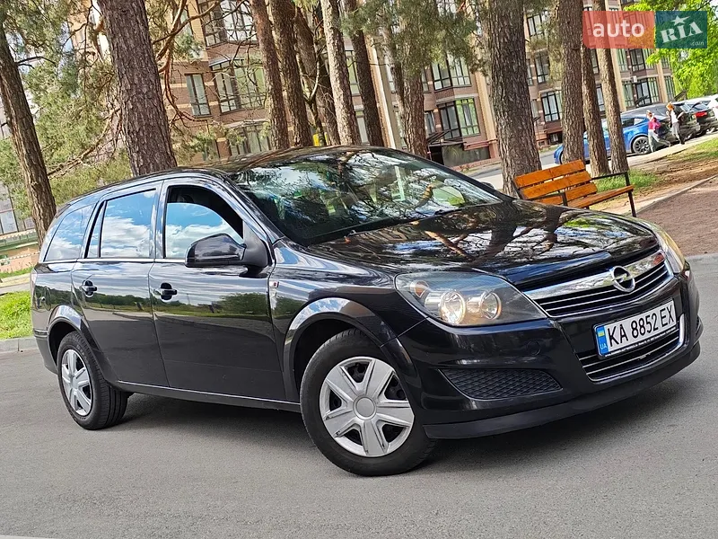 Opel Astra 2010