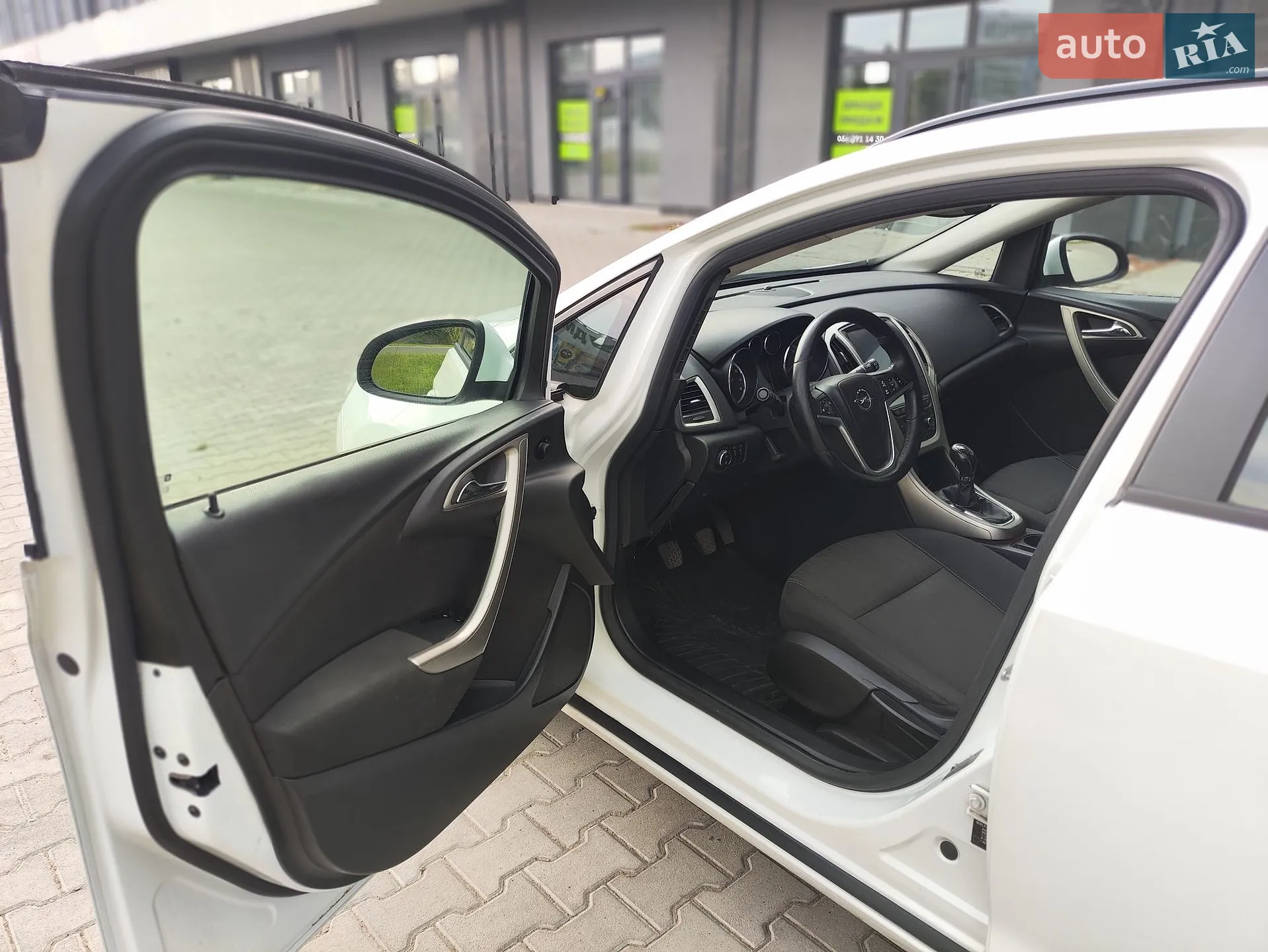 2011 Opel Astra - мініатюра 14